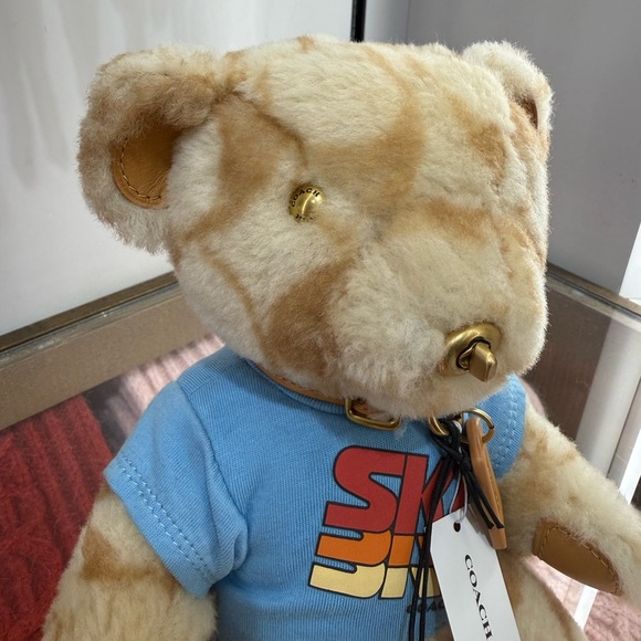 COACH Ski Bear Collectible In Signature Shearling C7059 Tan Multi NWT - Picture 6 of 13